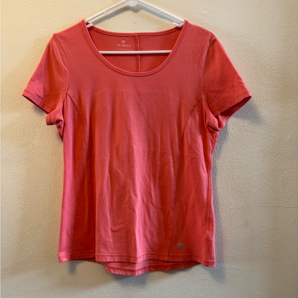 Talbots T-Shirt Coral Salmon Performance Top Athleisure Short Sleeve Size M